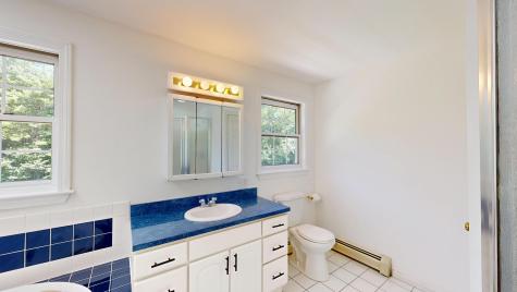 60 Vickery Road Auburn ME 04210