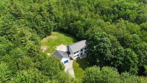 60 Vickery Road Auburn ME 04210