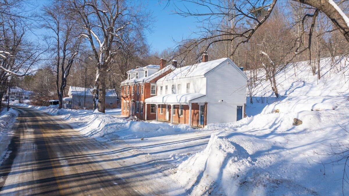 17 Lower Road Minot ME 04258