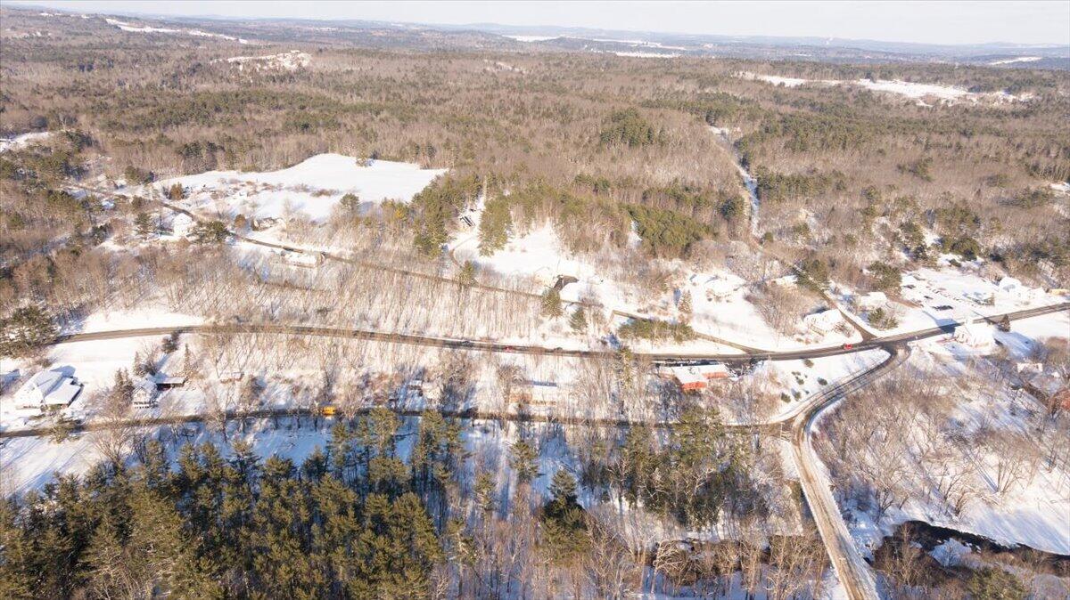 17 Lower Road Minot ME 04258