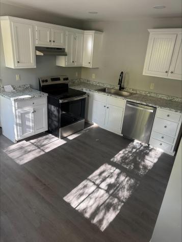 17 Lower Road Minot ME 04258