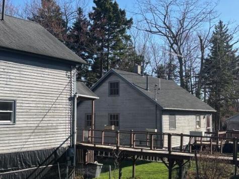 9 Ocean Street Long Island ME 04050