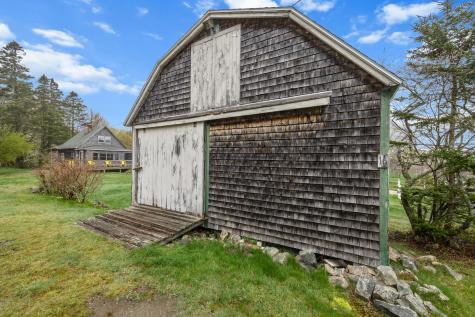 16 Columbia Avenue Tremont ME 04612