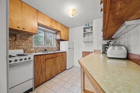 16 Columbia Avenue Tremont ME 04612