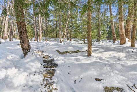 20 Nicholis Way Falmouth ME 04105