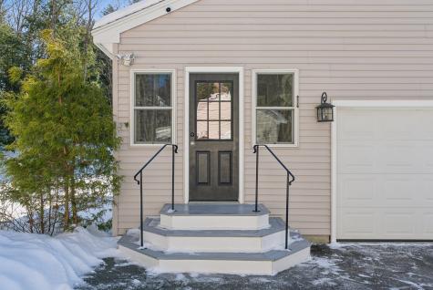 20 Nicholis Way Falmouth ME 04105