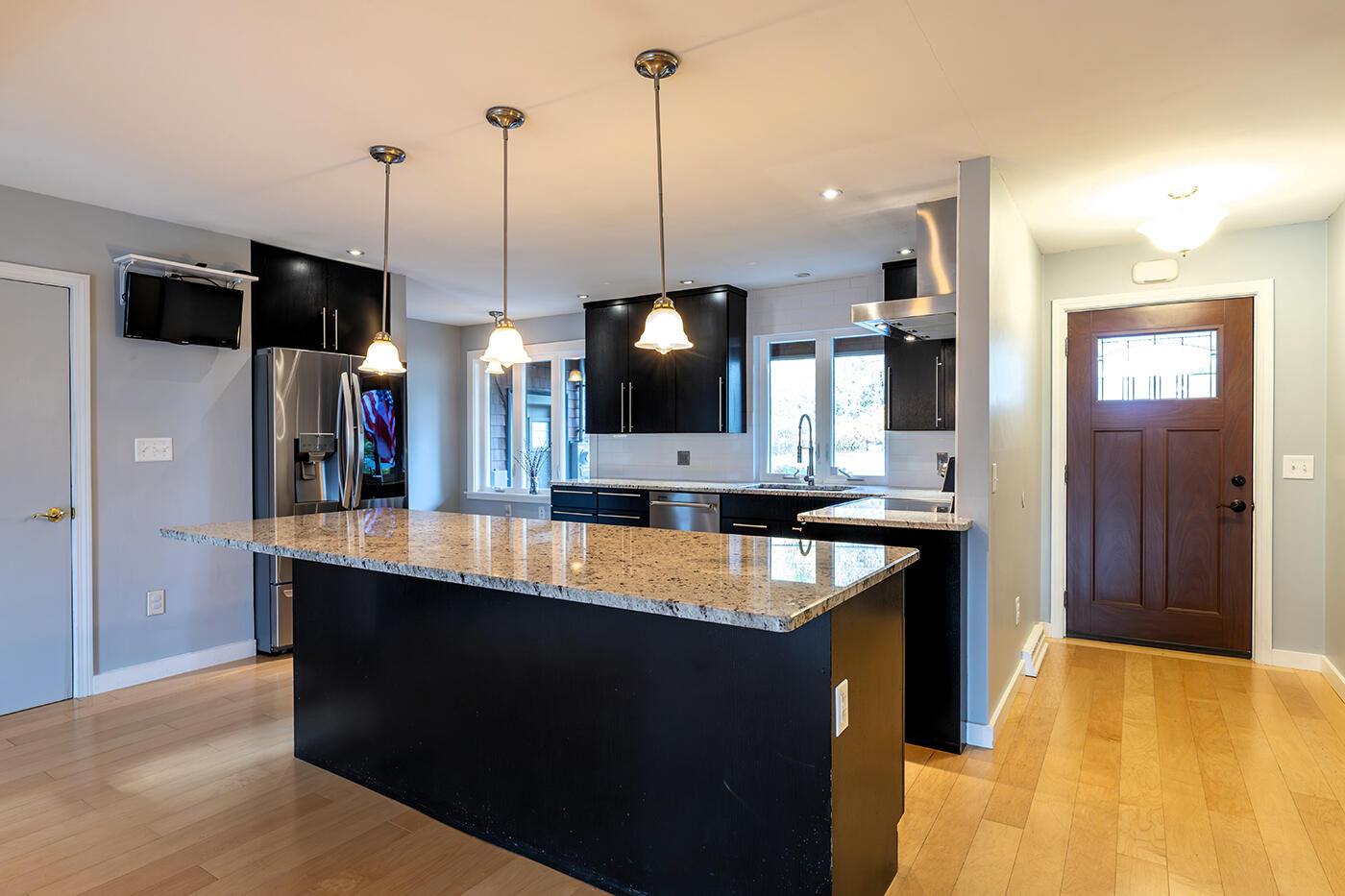 710 Commercial Street Rockport ME 04856