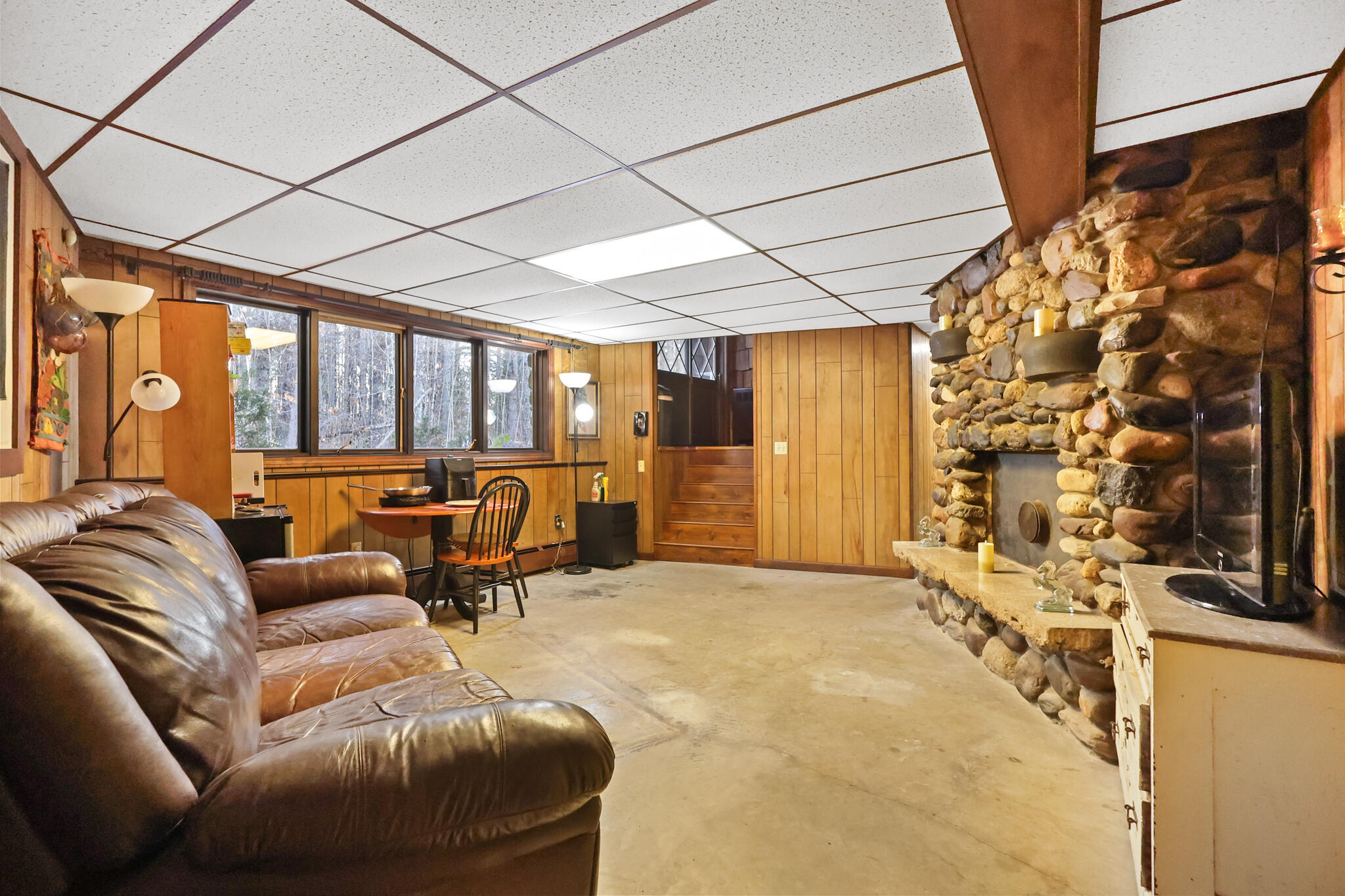 275 Kennebec Road Hampden ME 04444