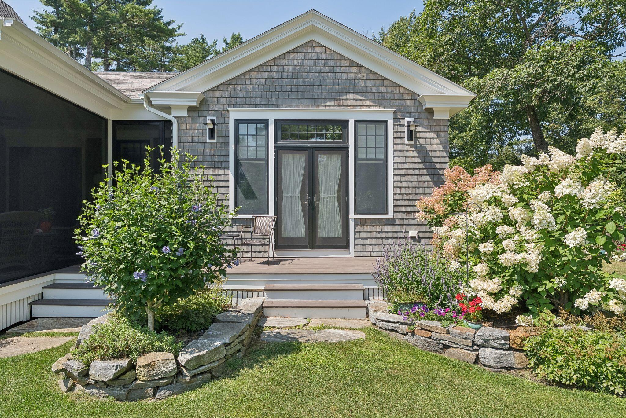 109 Foreside Road Falmouth ME 04105