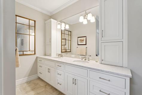 109 Foreside Road Falmouth ME 04105