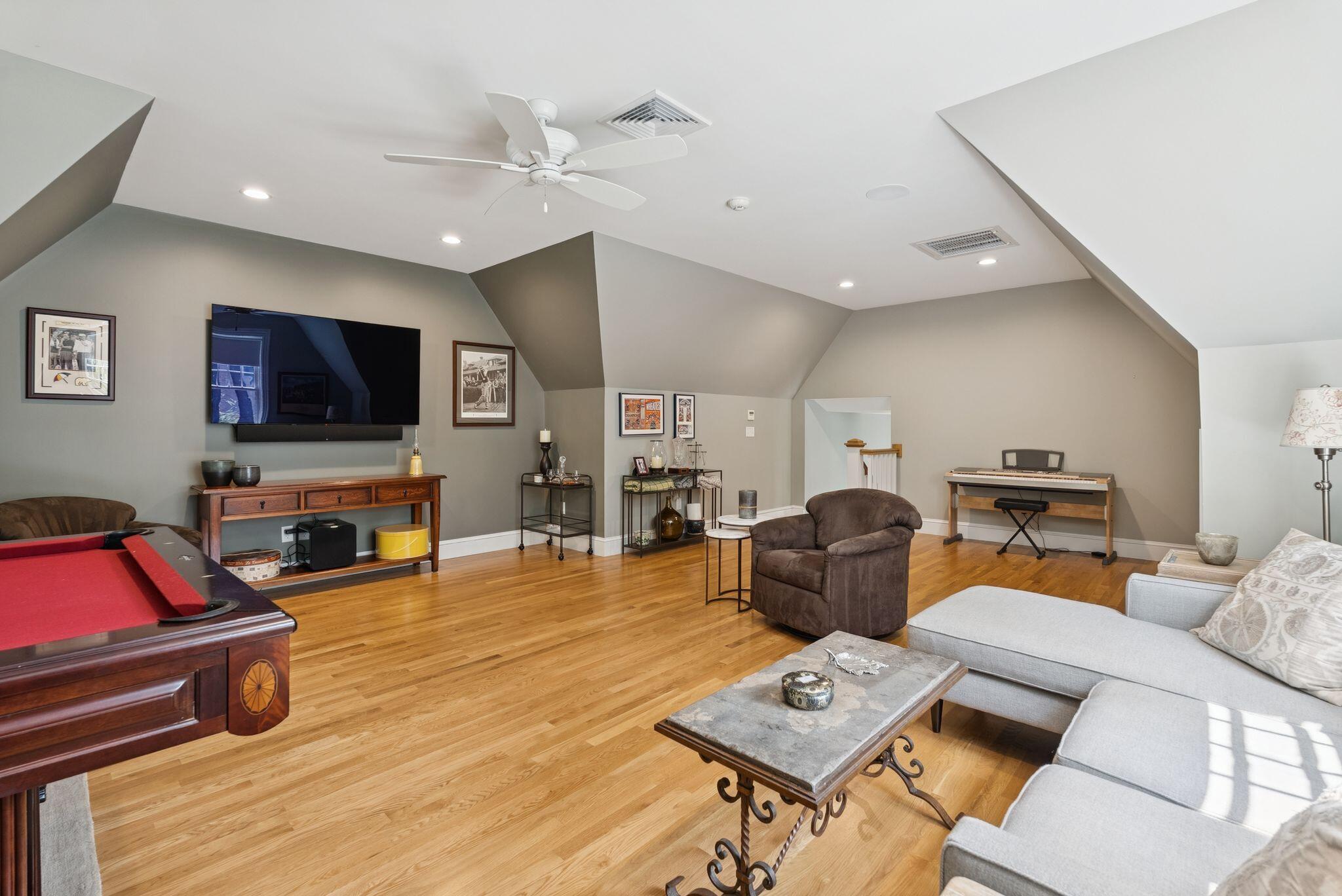 109 Foreside Road Falmouth ME 04105