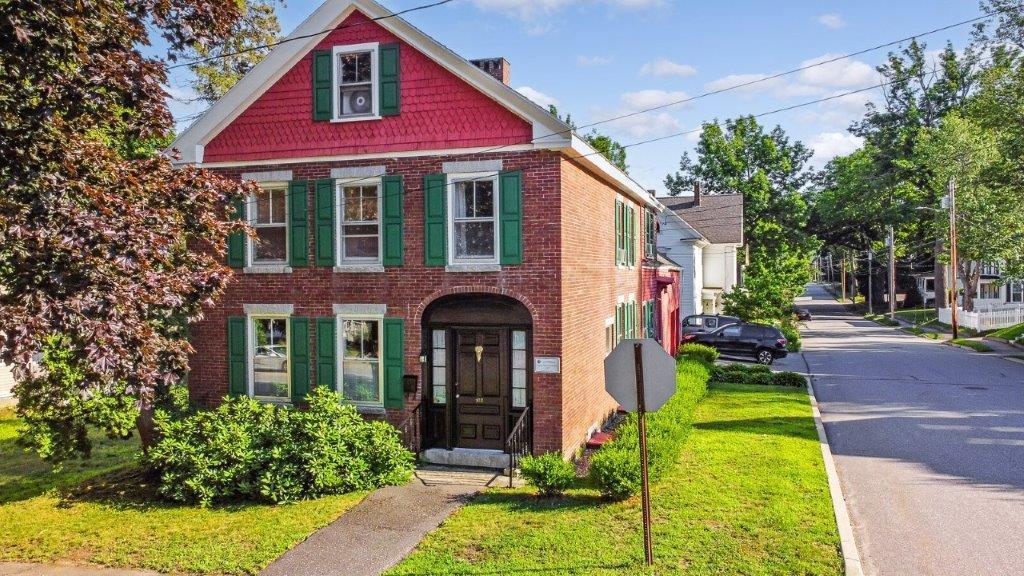 102 Winthrop Street Augusta ME 04330