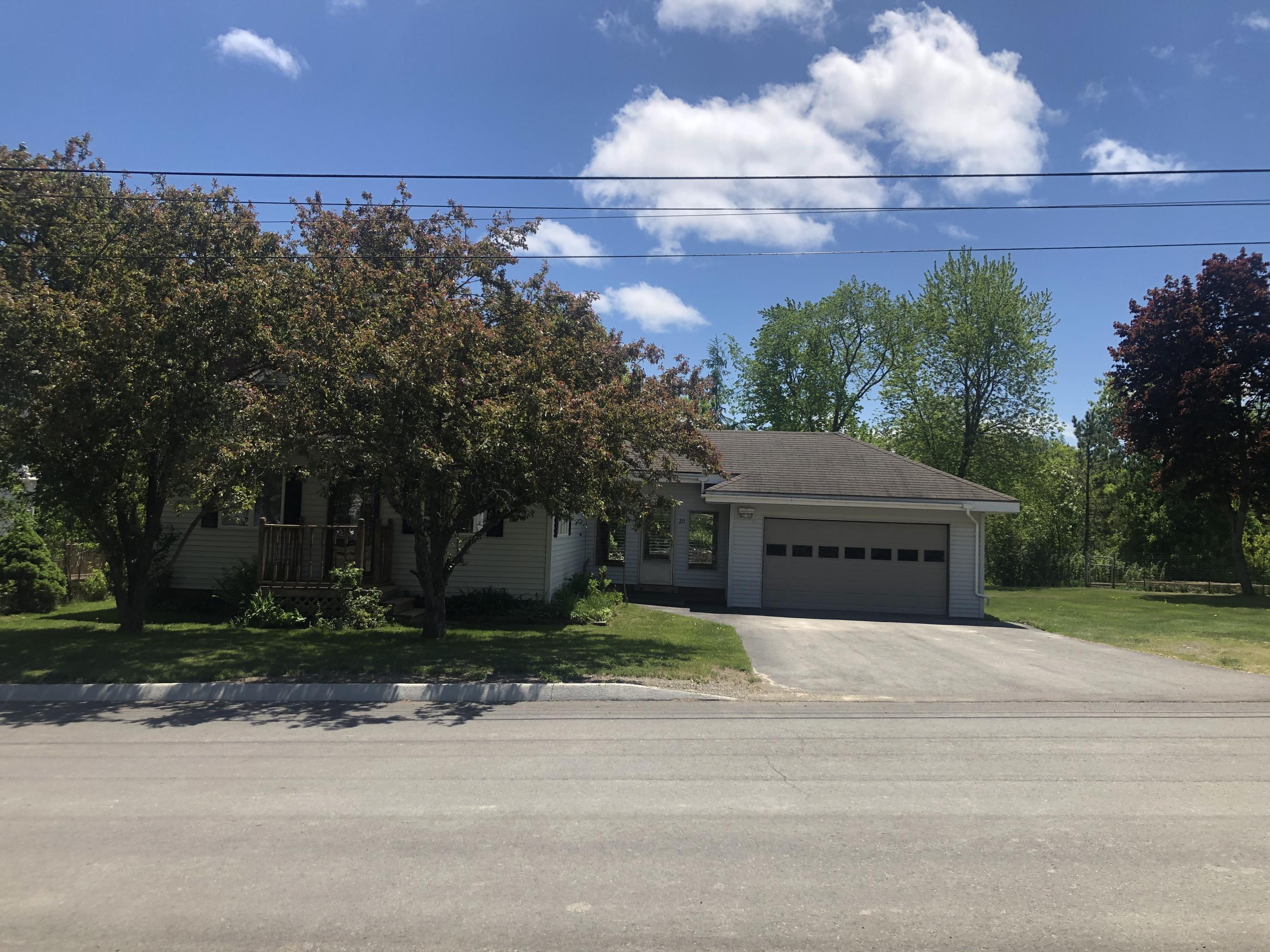 20 Palm Street Baileyville, ME