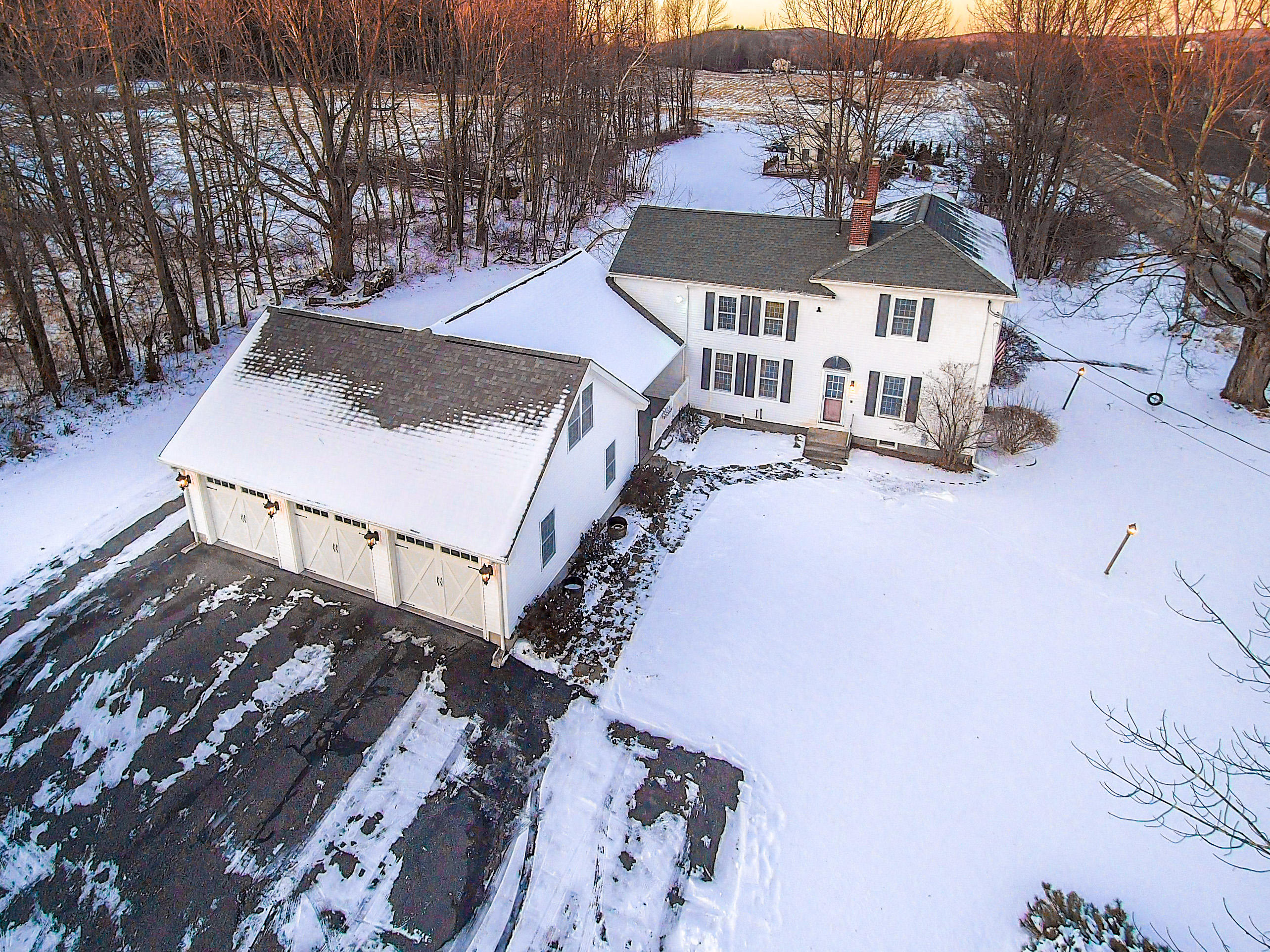 1031 Main Street Monmouth Maine Real Estate Listing MLS 1441284