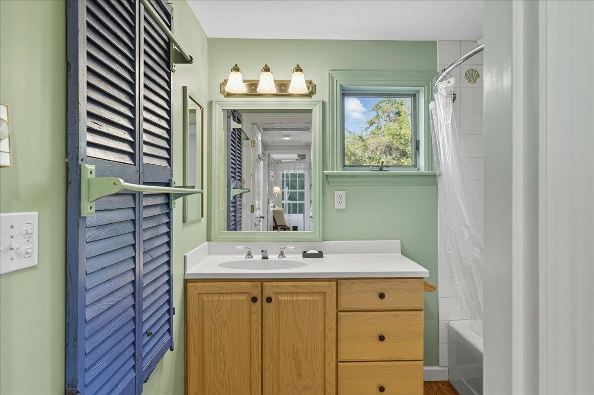 39 Eastman Lane Deer Isle ME 04627