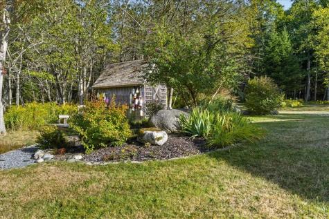 39 Eastman Lane Deer Isle ME 04627