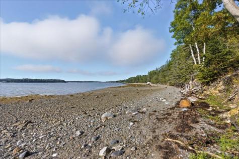 39 Eastman Lane Deer Isle ME 04627