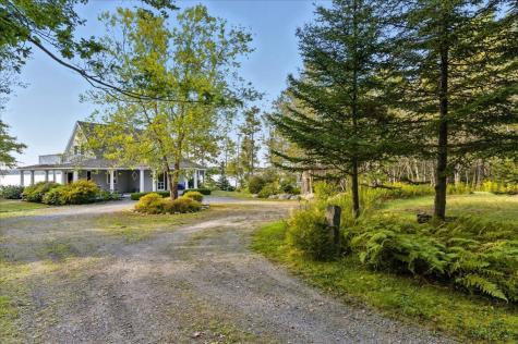 39 Eastman Lane Deer Isle ME 04627