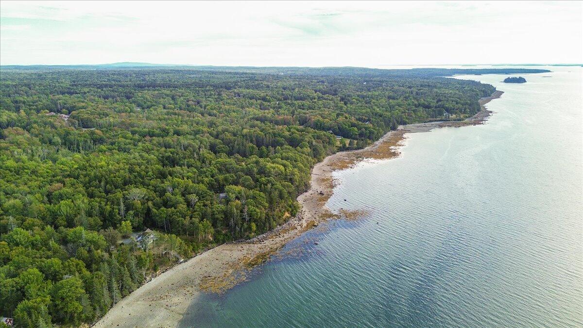 39 Eastman Lane Deer Isle ME 04627