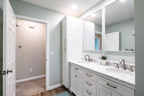 37 Dakota Drive Windham ME 04062