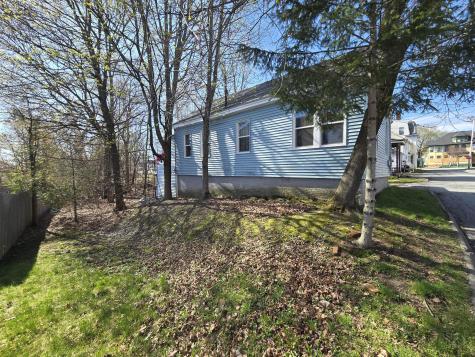 18 Boynton Street Bangor ME 04401
