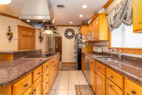6 Grande Avenue Lewiston ME 04240