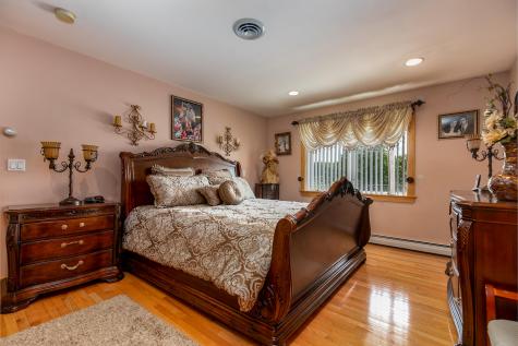6 Grande Avenue Lewiston ME 04240