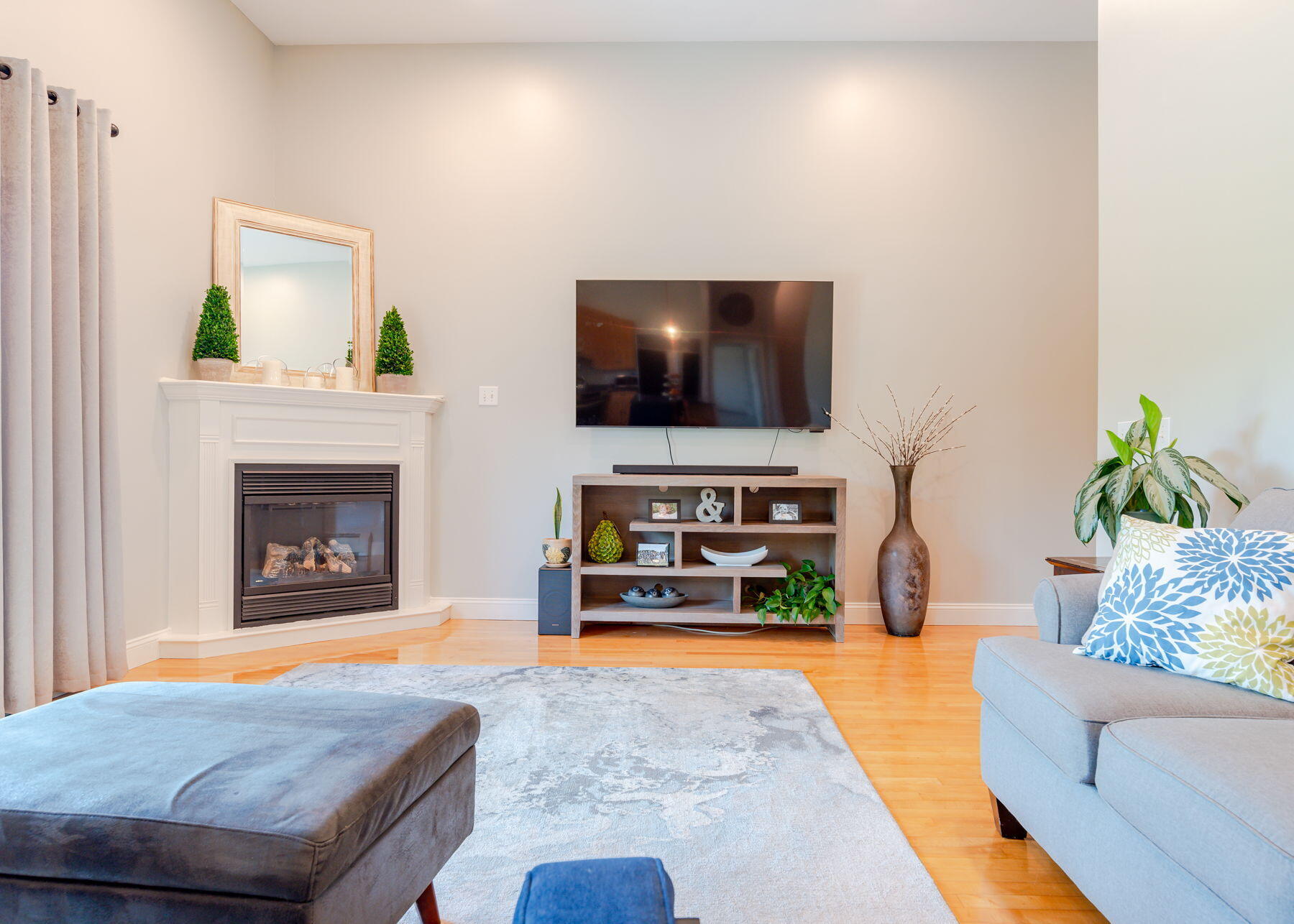 9 Summer Way Cumberland ME 04021