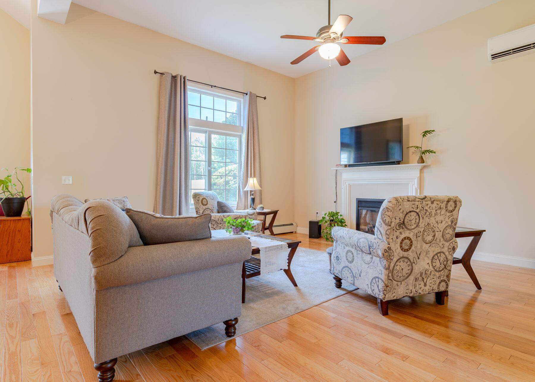 9 Summer Way Cumberland ME 04021