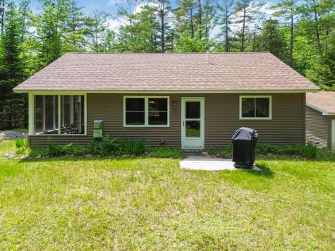 52 Main Road Chesterville ME 04938