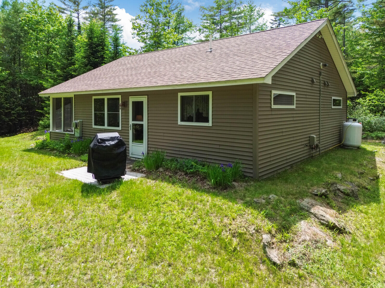 52 Main Road Chesterville ME 04938