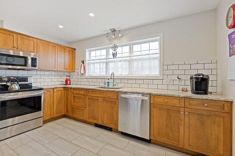 18 Hunter Drive Hermon ME 04401