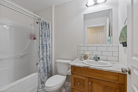 18 Hunter Drive Hermon ME 04401