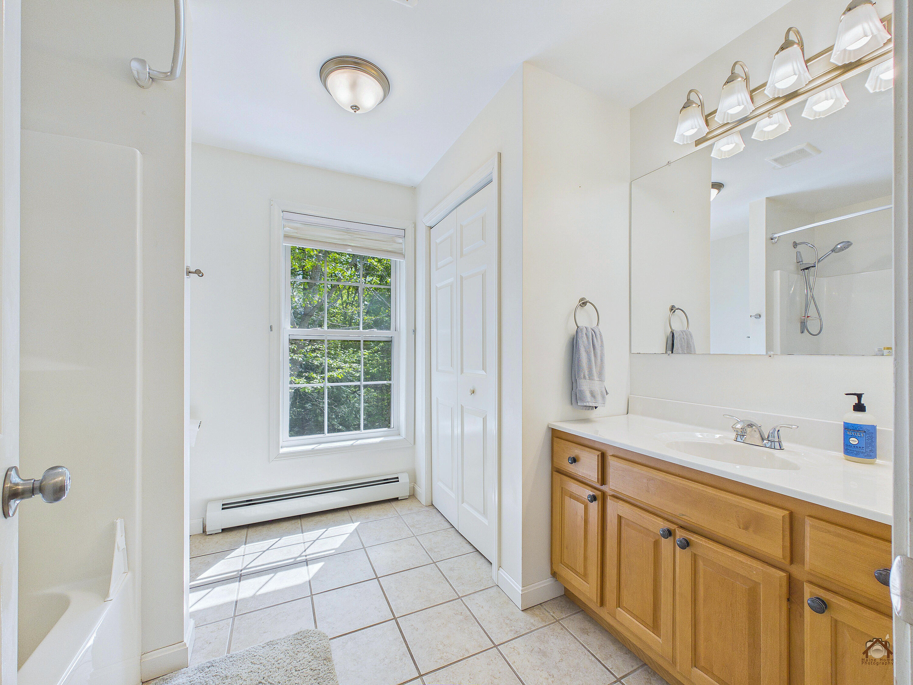 8 Wedgewood Drive Oakland ME 04963