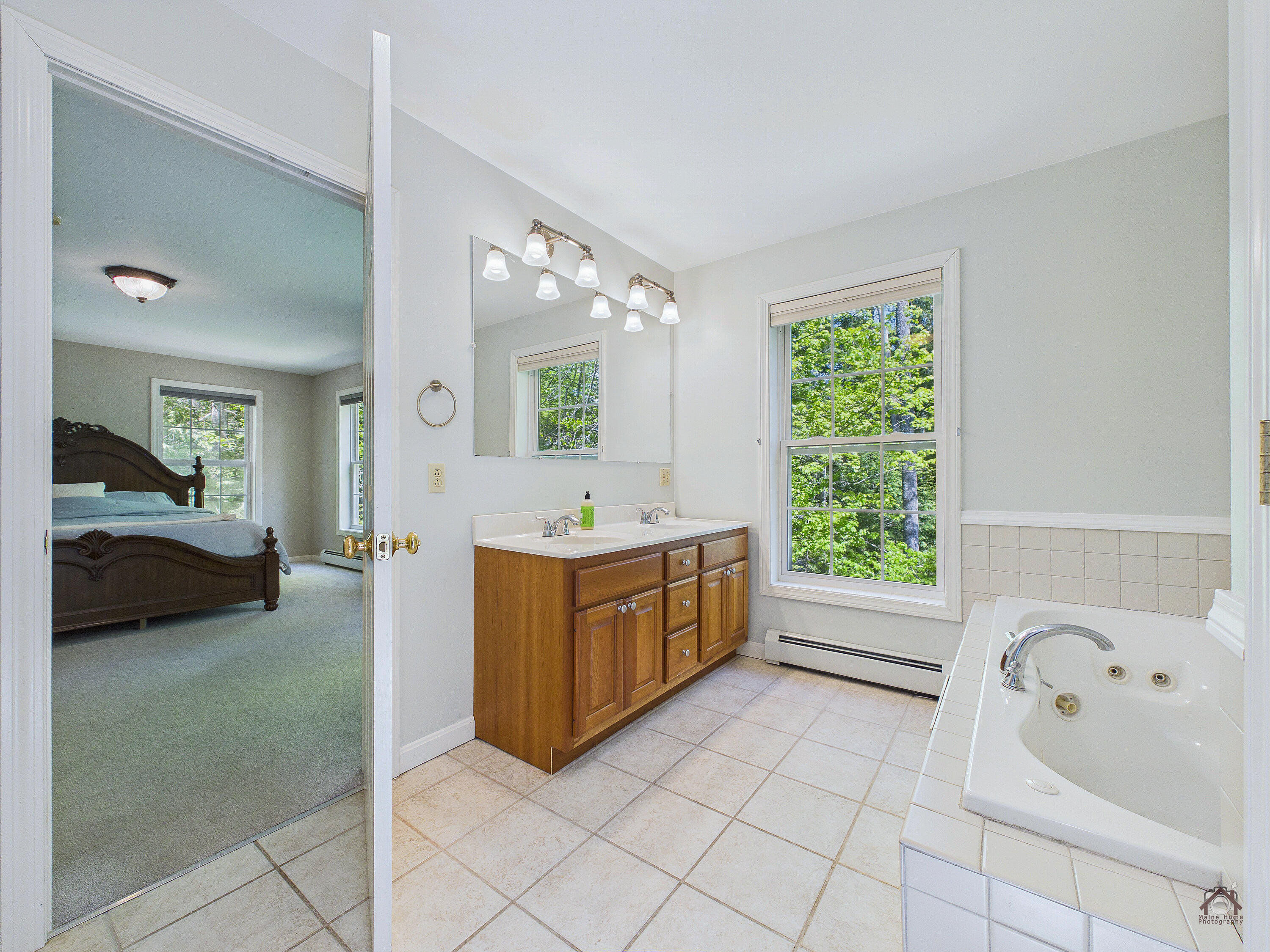 8 Wedgewood Drive Oakland ME 04963