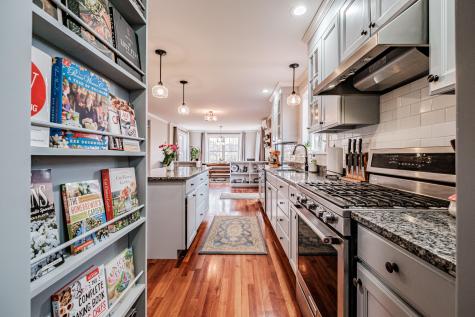 39 Aster Lane Cape Elizabeth ME 04107