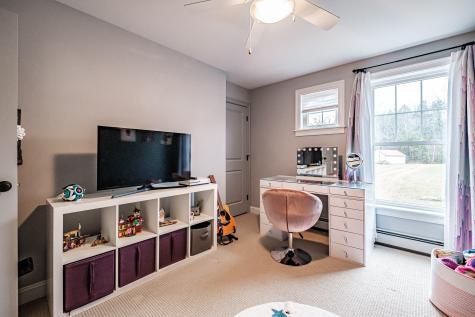 39 Aster Lane Cape Elizabeth ME 04107