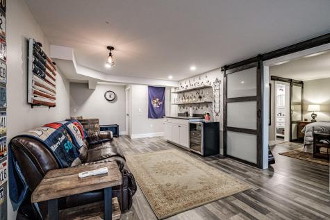 39 Aster Lane Cape Elizabeth ME 04107