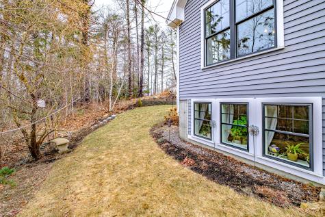 39 Aster Lane Cape Elizabeth ME 04107