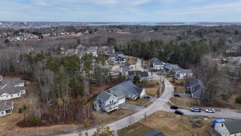 39 Aster Lane Cape Elizabeth ME 04107