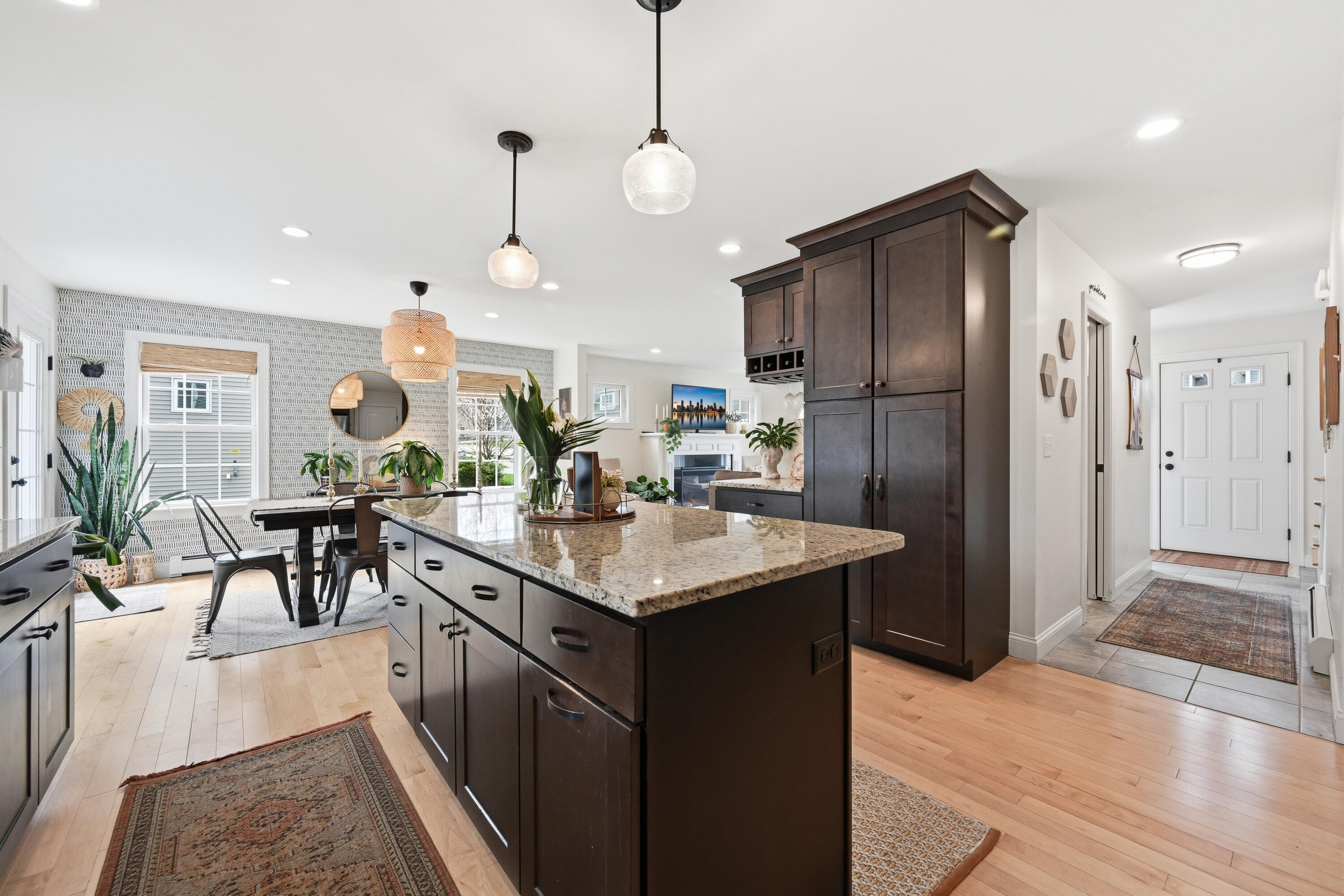 25 Owens Way Scarborough ME 04074