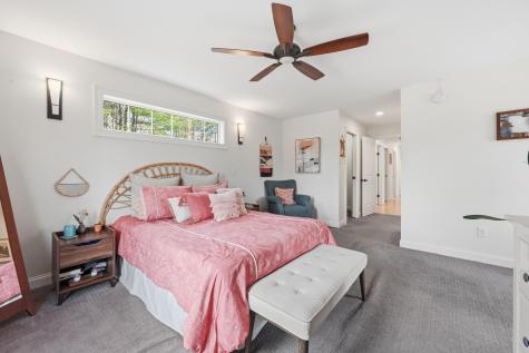 25 Owens Way Scarborough ME 04074