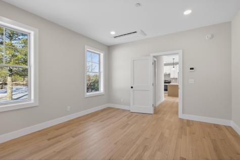 144 Owl's Nest Road Portland ME 04102