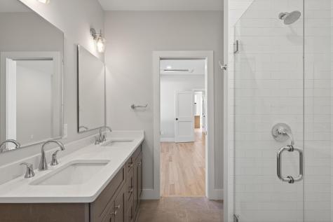 144 Owl's Nest Road Portland ME 04102