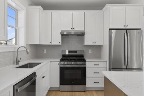 144 Owl's Nest Road Portland ME 04102