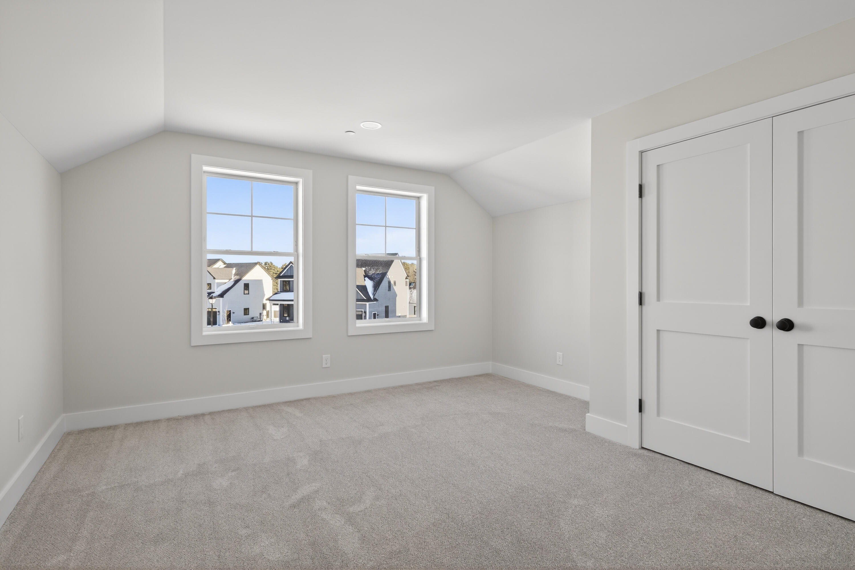 144 Owl's Nest Road Portland ME 04102