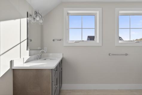 144 Owl's Nest Road Portland ME 04102