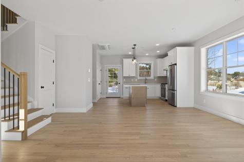 144 Owl's Nest Road Portland ME 04102