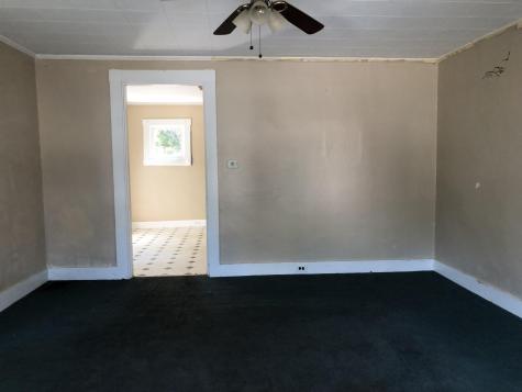 9 Elm Street Norway ME 04268