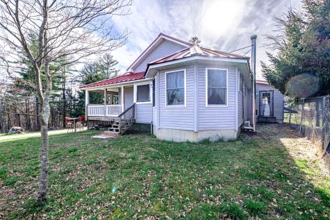 293 Robinson Hill Road Oxford ME 04270